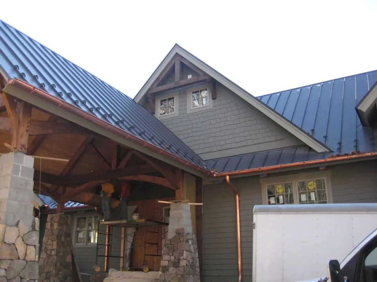 Craftsman Roofing team delivering quality roofing work in Land of Pines